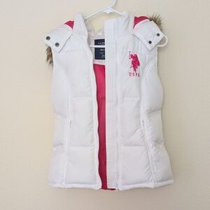 U.S. Polo Assn. White Puffer Vest With Faux Fur Hood Lining